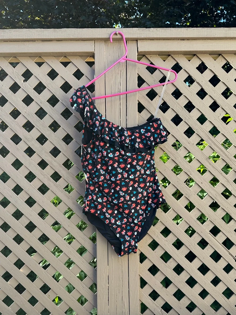 DKNY One-Shoulder Floral One Piece Bathing Suit - 14 - Picture 2 of 8